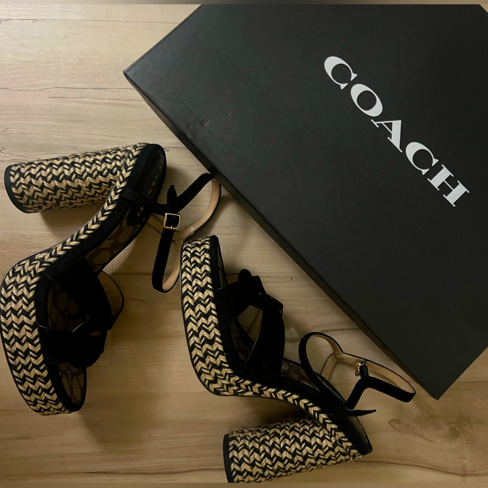 ✨ NEVER WORN COACH PLATFORMS ✨